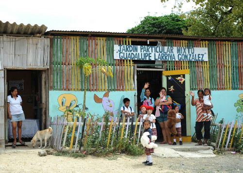 manta ecuador women