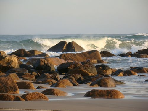 mar waves rocks
