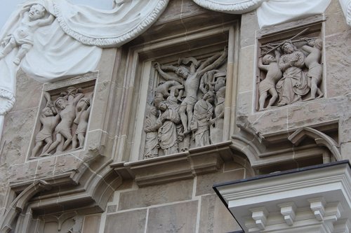marble  sculpture  architecture