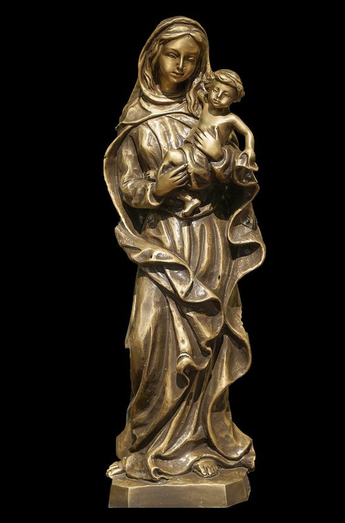 maria  jesus  sculpture