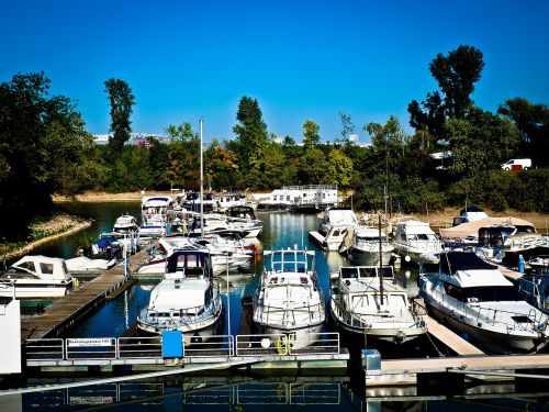 marina yacht port