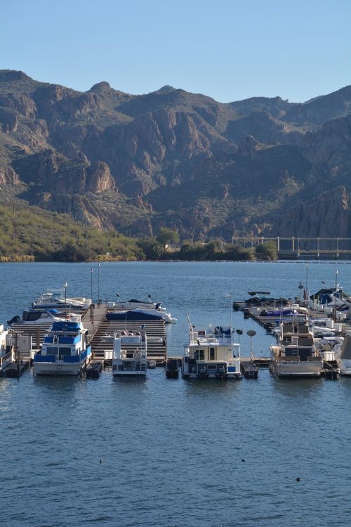 marina boats lake