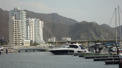 marina boats spring