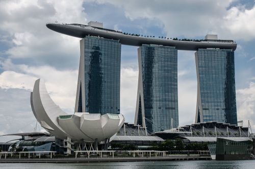 marina bay sands singapore landmark