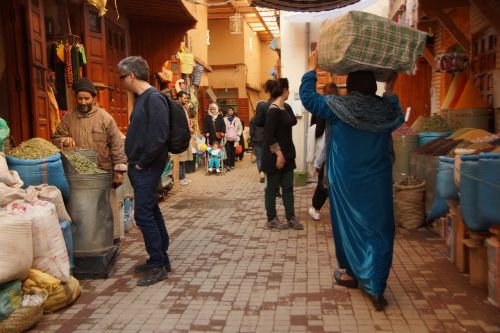 market people blue