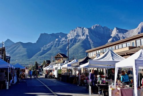 market street mountains