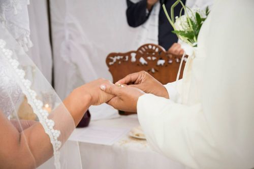 marriage hands couple