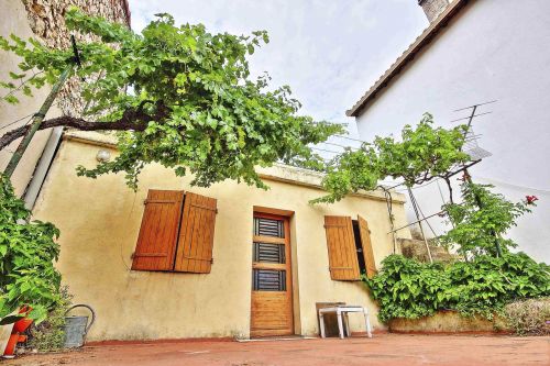 marseille small house