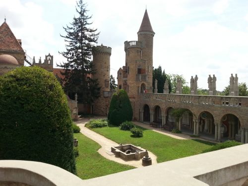 mary valley castle