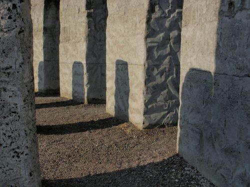 maryhill stonehenge replica shadows
