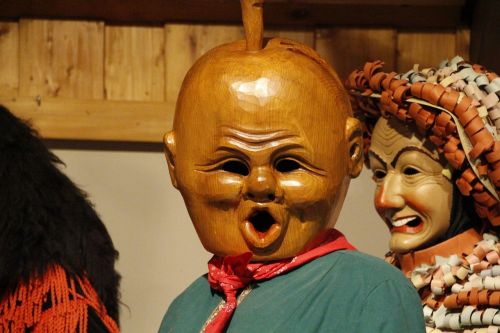 mask carved carnival