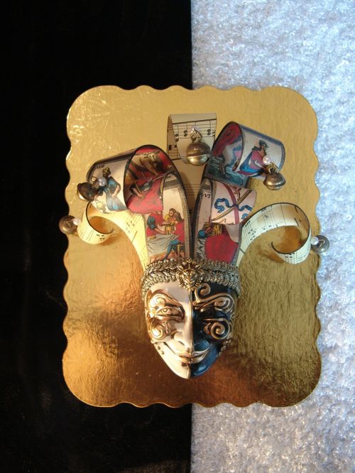 mask gold venetian
