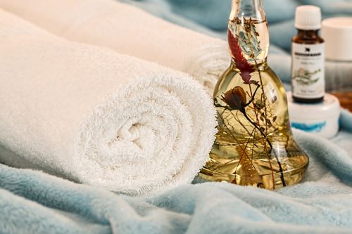 massage therapy essential oils skincare