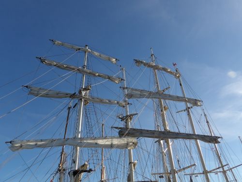 mast sailboat traditions