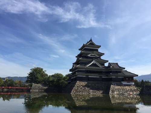 matsumoto castle  castle of japan  japan's top 100 castles