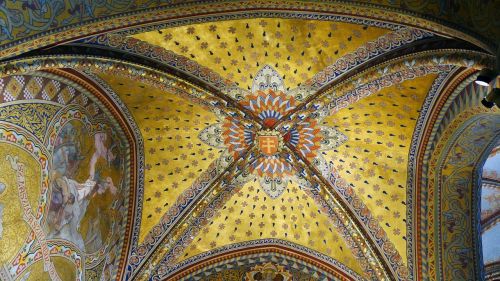 matthias church ceiling murals