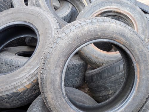 mature auto tires rubber