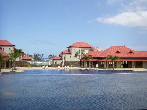 mauritius hotel pool