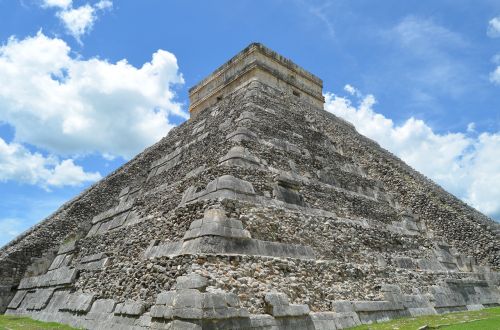 mayan mexico pyramid