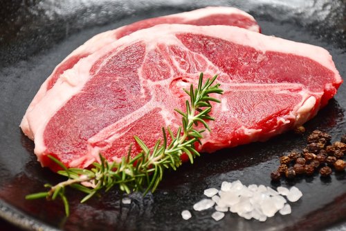 meat  lamb t-bone steak  hille