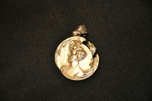 medallion silver aiglon