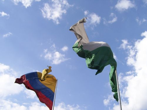 medellín colombia flags