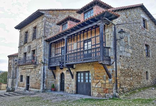 medieval house balcony