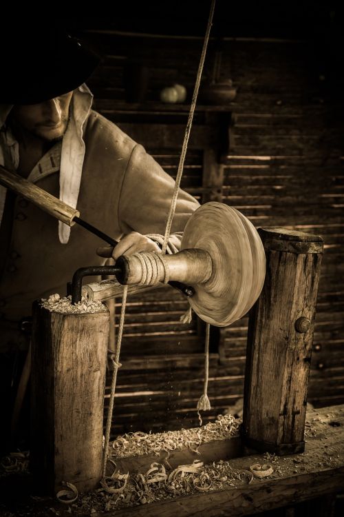 medieval craftsman history