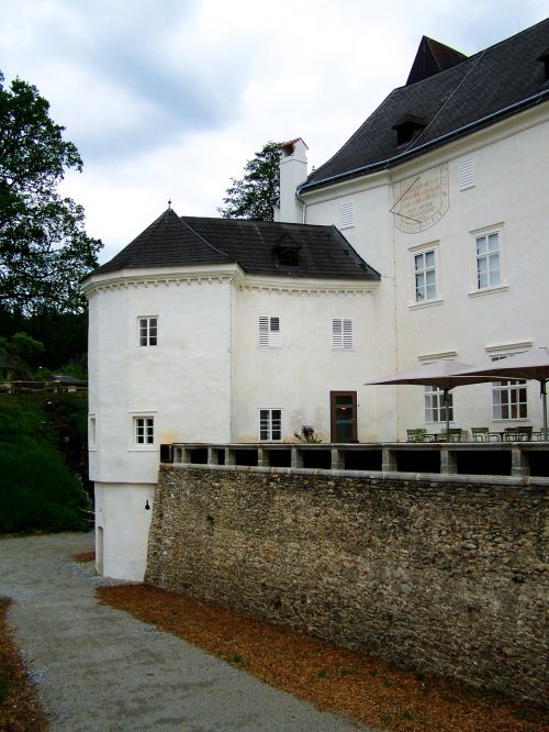 medieval building pögstall austria