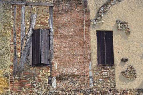 medieval house wall pane