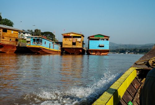 mekong river river chiang kong