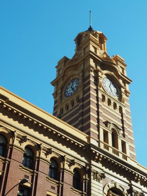 melbourne tower train station