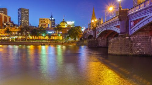 melbourne night shot station