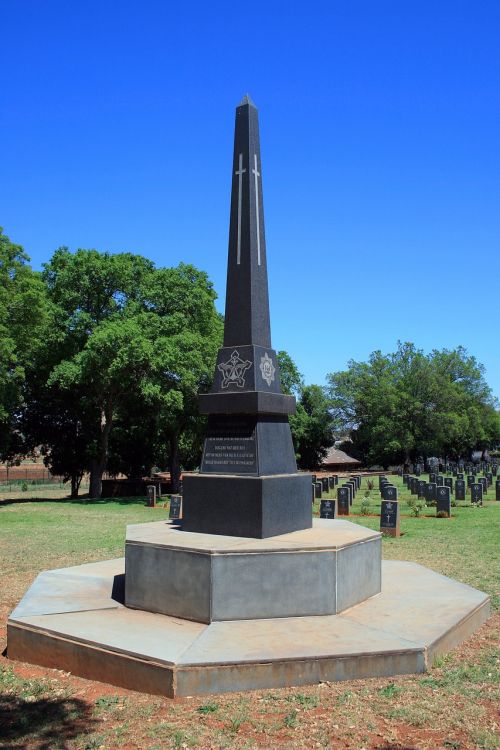 memorial needle cemetery