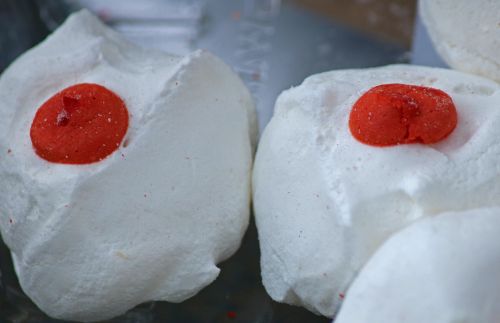 Merengues With Red Decoration