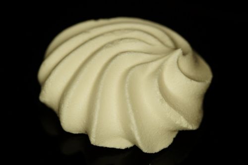 meringue sweet pastries