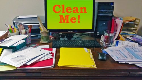 Messy Desk - Clean Me!
