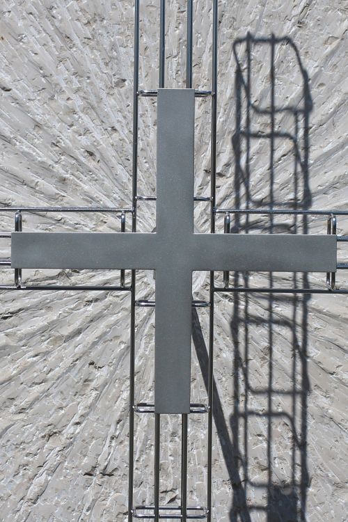 metal cross cross symbol