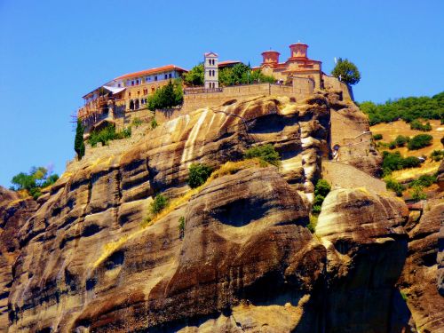 meteora mountain landscape