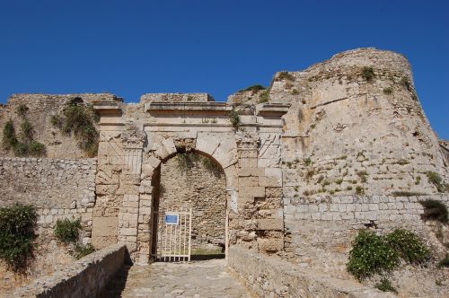 methoni greece castle