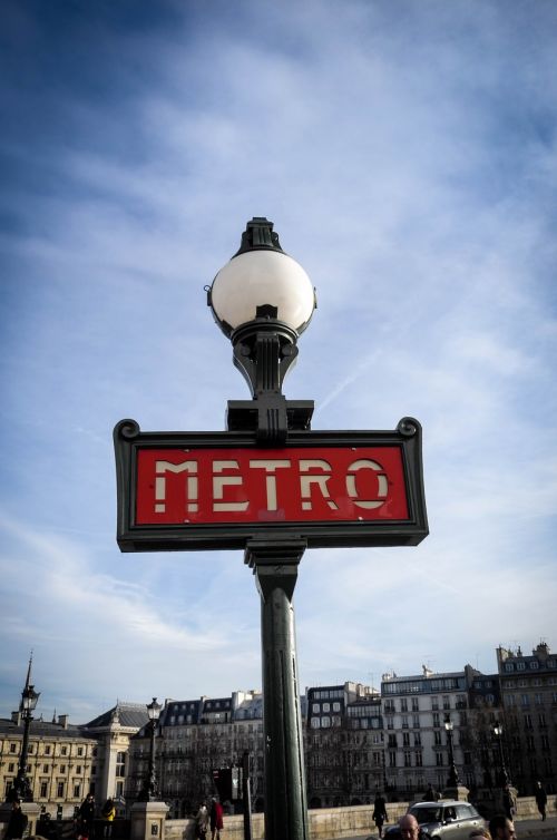 metro paris france