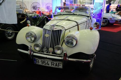 mg classic car