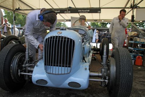 mg car goodwood festival