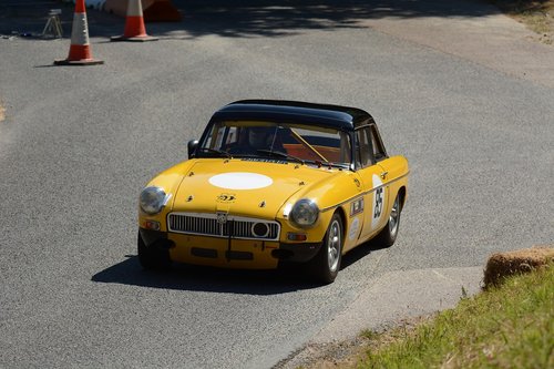 mg  yellow  race car
