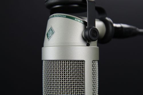 microphone broadcast radio