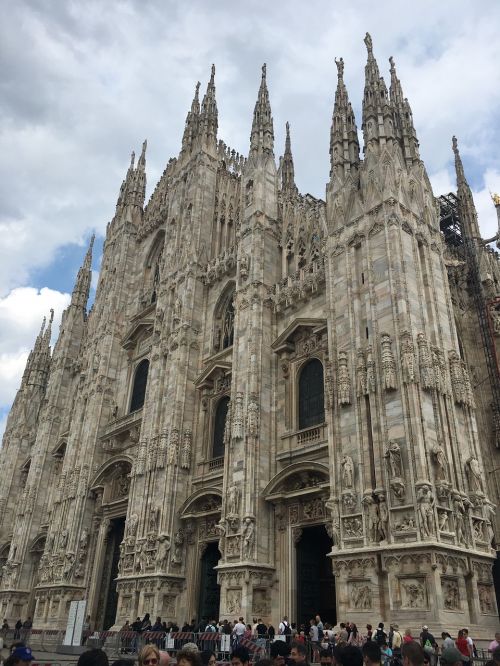 milan cathedral italy 歐 chau