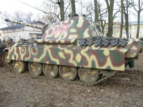 militaria the military main battle tank