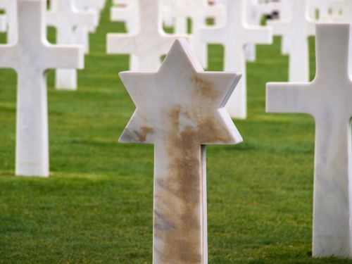 military cemetery crosses star of david