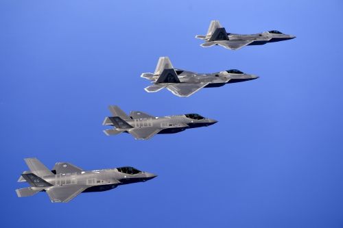military raptors jets f-22