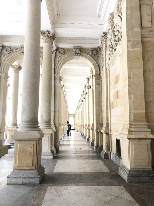 mill colonnade  karlovy vary  historically